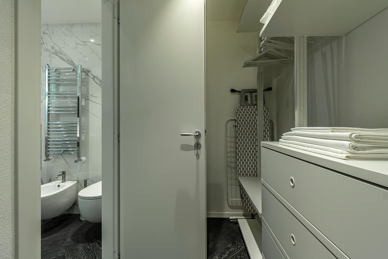 Righi Suite Apartment Болонья Экстерьер фото